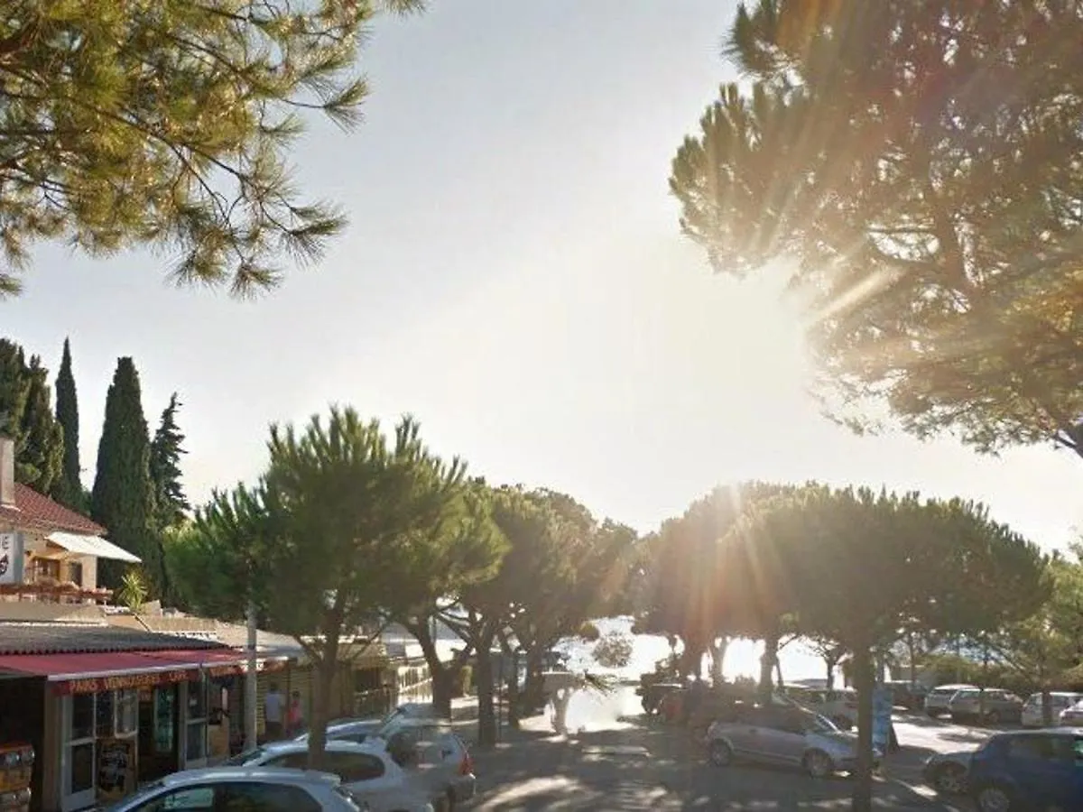 Duplex Calme 4 Pers, Parking Prive, A Deux Pas De La Plage - Le Lavandou - Fr-1-251-500 Apartment